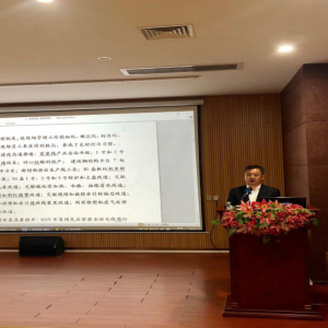 外爭(zhēng)市場(chǎng)，內(nèi)抓管理——縱覽集團(tuán)2019年度總結(jié)工作大會(huì)在多功能廳圓滿完成 ... ...
